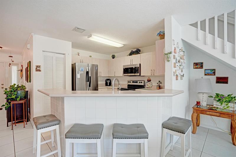 8964 NW 38th Drive Coral Springs FL 33065