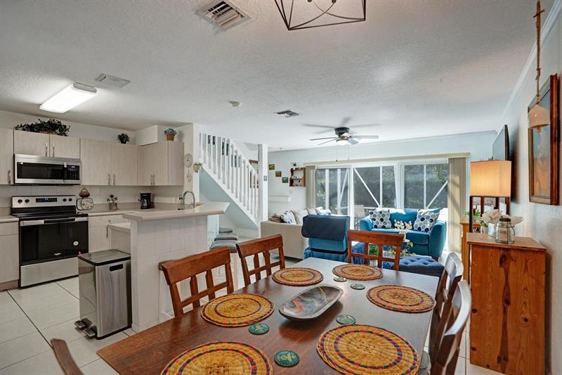 8964 NW 38th Drive Coral Springs FL 33065