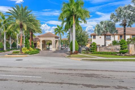 9596 Town Parc Circle N Parkland FL 33076