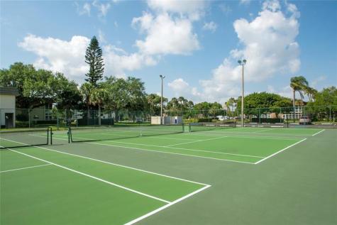 85 NW Crooked Tree Lane Vero Beach FL 32962