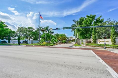 2612 Nassau Bend Coconut Creek FL 33066