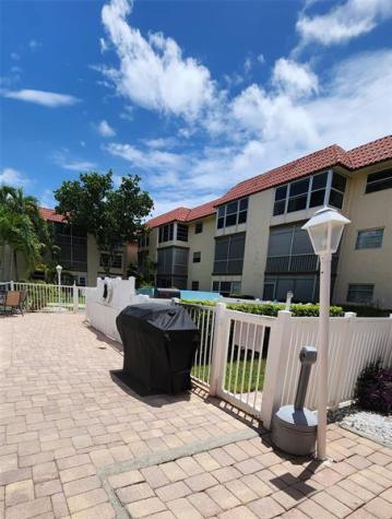 700 SE 6th Avenue Deerfield Beach FL 33441