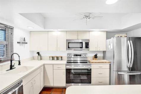 1212 SE 2nd Court Fort Lauderdale FL 33301