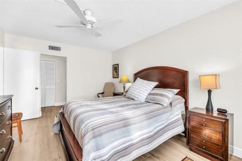 3050 NE 16th Avenue Oakland Park FL 33334