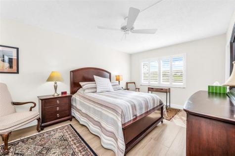 3050 NE 16th Avenue Oakland Park FL 33334