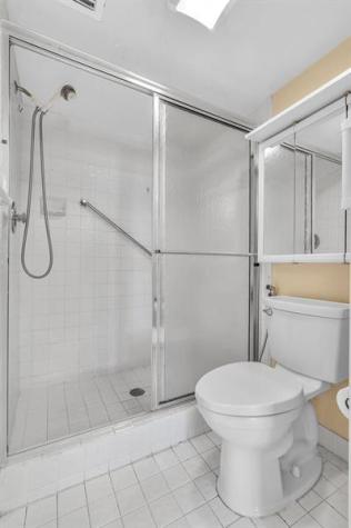 10442 E Clairmont Circle Tamarac FL 33321