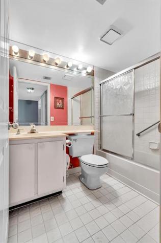 10442 E Clairmont Circle Tamarac FL 33321