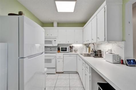 6750 NE 21st Road Fort Lauderdale FL 33308