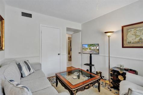 6750 NE 21st Road Fort Lauderdale FL 33308