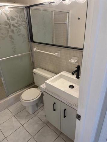 6750 NE 21st Road Fort Lauderdale FL 33308