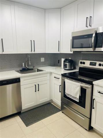 8745 Shadow Wood Boulevard Coral Springs FL 33071