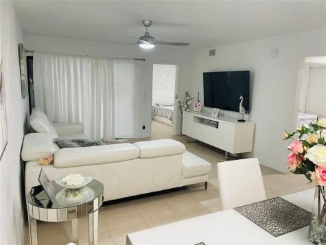 8745 Shadow Wood Boulevard Coral Springs FL 33071