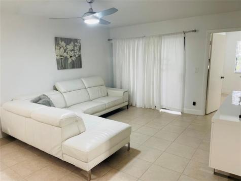 8745 Shadow Wood Boulevard Coral Springs FL 33071
