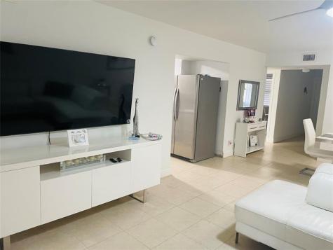 8745 Shadow Wood Boulevard Coral Springs FL 33071