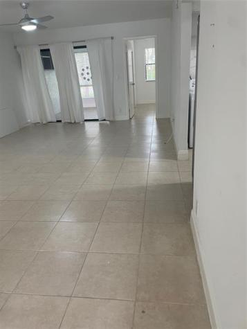 8745 Shadow Wood Boulevard Coral Springs FL 33071