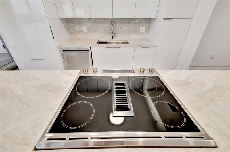 6301 Collins Avenue Miami Beach FL 33141