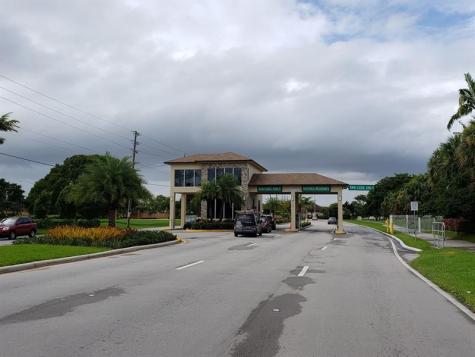 551 SW 135 Avenue Pembroke Pines FL 33027