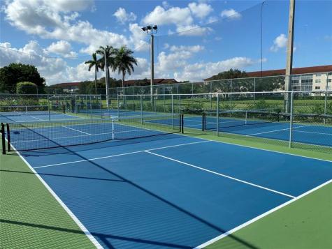551 SW 135 Avenue Pembroke Pines FL 33027