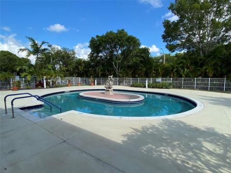 551 SW 135 Avenue Pembroke Pines FL 33027