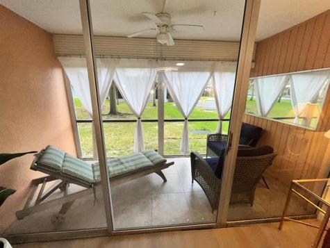113 Royal Park Drive Oakland Park FL 33309