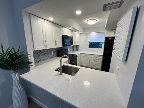113 Royal Park Drive Oakland Park FL 33309