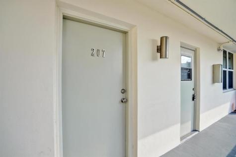 4501 NE 21 Avenue Fort Lauderdale FL 33308