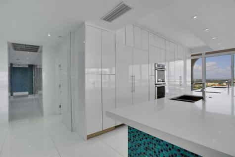 19707 Turnberry Way Aventura FL 33180