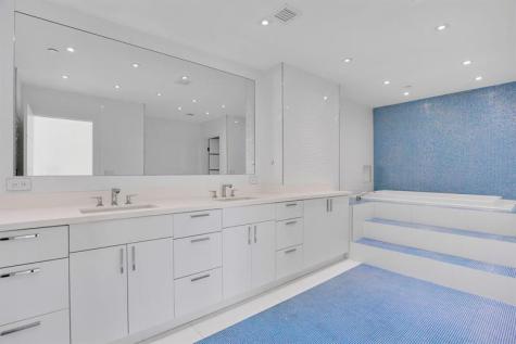 19707 Turnberry Way Aventura FL 33180