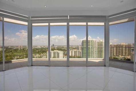 19707 Turnberry Way Aventura FL 33180