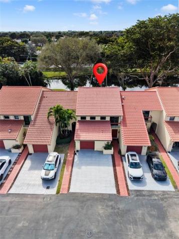 9530 Alcazar Lane Davie FL 33324