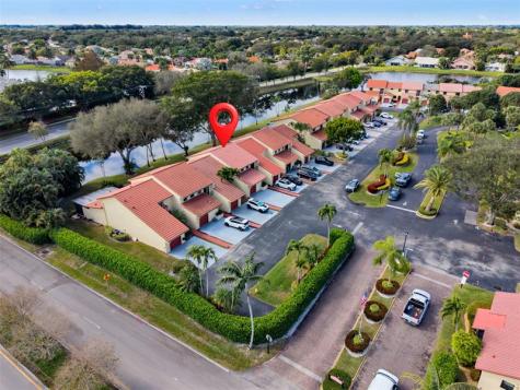 9530 Alcazar Lane Davie FL 33324