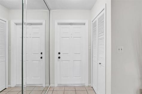 9530 Alcazar Lane Davie FL 33324