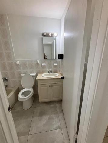 2148 NW 57th Avenue Lauderhill FL 33313