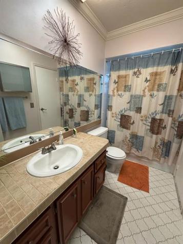 5000 NW 36th Street Lauderdale Lakes FL 33319