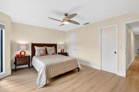 3042 Lucerne Park Drive Greenacres FL 33467