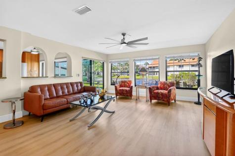 3042 Lucerne Park Drive Greenacres FL 33467