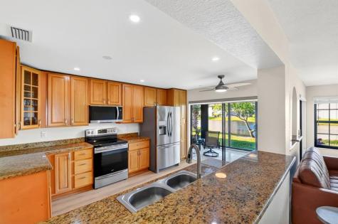 3042 Lucerne Park Drive Greenacres FL 33467