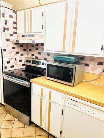 7400 NW 17th Street Plantation FL 33313