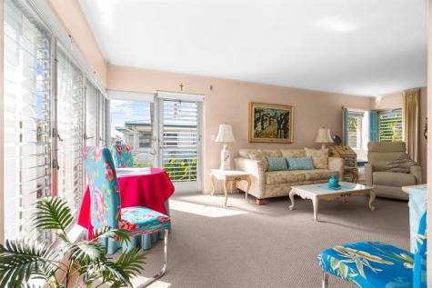 561 Bayshore Drive Fort Lauderdale FL 33304