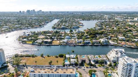 561 Bayshore Drive Fort Lauderdale FL 33304