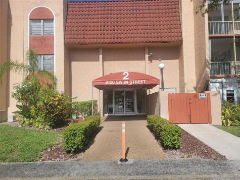 8120 SW 24th Street North Lauderdale FL 33068