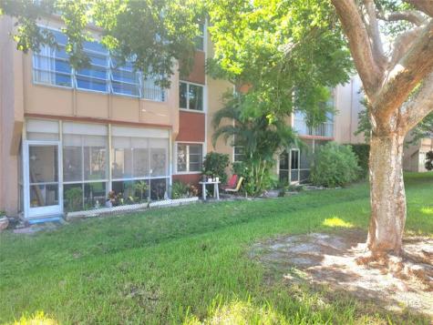 8120 SW 24th Street North Lauderdale FL 33068