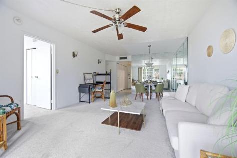 2801 Somerset Drive Lauderdale Lakes FL 33311