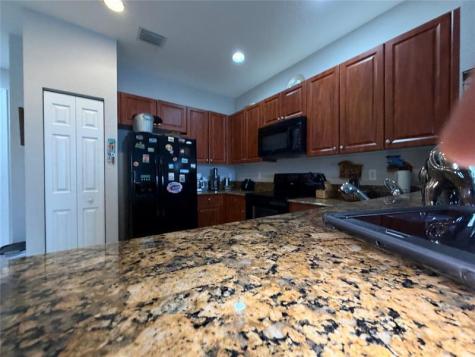 1421 NW 34th Way Lauderhill FL 33311