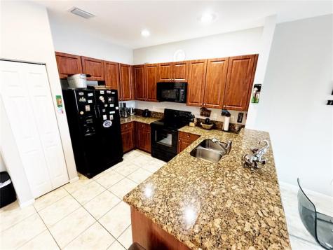 1421 NW 34th Way Lauderhill FL 33311