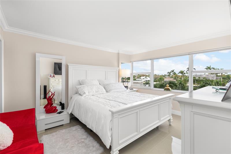 2611 N Riverside Drive Pompano Beach FL 33062