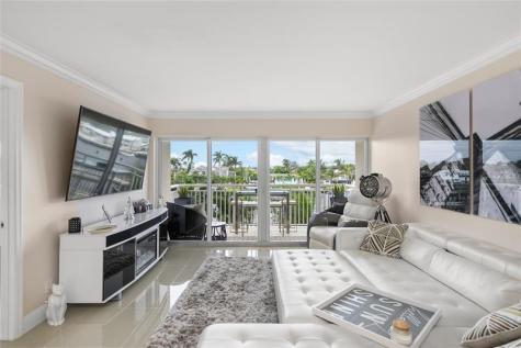 2611 N Riverside Drive Pompano Beach FL 33062