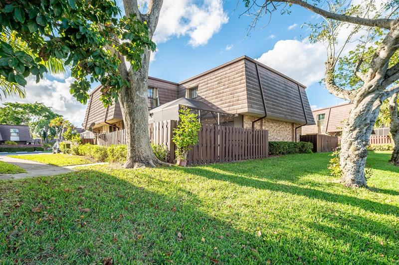 2670 NW 99th Avenue Coral Springs FL 33065