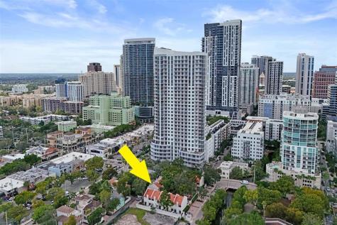 810 SE 2nd Street Fort Lauderdale FL 33301