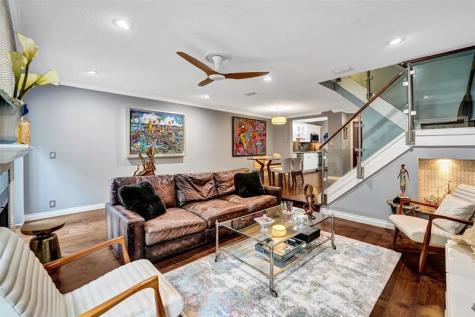 810 SE 2nd Street Fort Lauderdale FL 33301